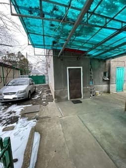 дом, 180 м², 6 соток