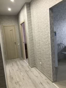 Продать однокомнатную квартиру, 49.2 м², этаж 1 из 5. Фото 3