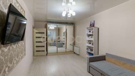 Продается однокомнатная квартира, 35.7 м², этаж 1 из 9. Фото 2