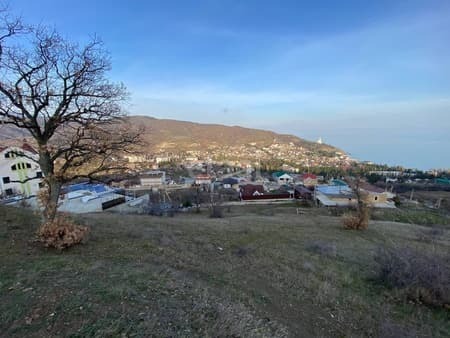 Земельные участки в продажу по адресу Крым, Алушта, село Малореченское, Рамазанова