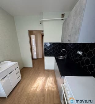 Продаю двухкомнатную квартиру, 48 м², этаж 2 из 9. Фото 3