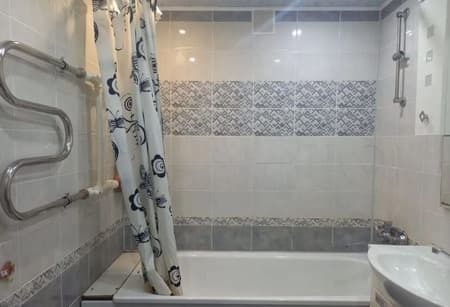 Продаю двухкомнатную квартиру, 60 м², этаж 1 из 10. Фото 6