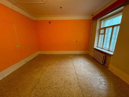 Продаем трехкомнатную квартиру, 76.9 м², этаж 1 из 4. Фото 3