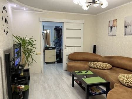 Продается трехкомнатная квартира, 67.4 м², этаж 3 из 5. Фото 3