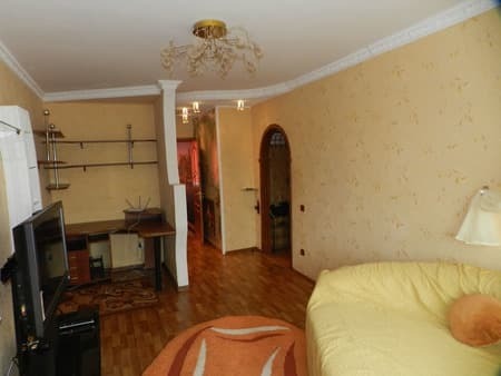 Квартира в аренду посуточно по адресу Крым, Керчь, ул. орджоникидзе, 126