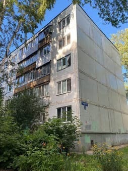 Сдается в аренду двухкомнатная квартира, 66 м², этаж 4 из 5. Фото 1