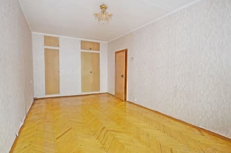 Продажа трехкомнатной квартиры, 80 м², этаж 8 из 15. Фото 2