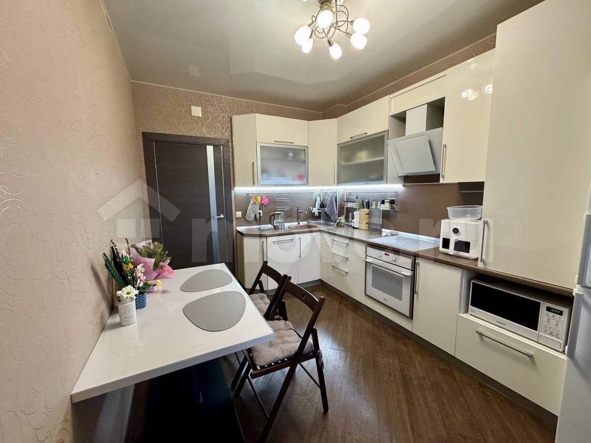 2-комн. квартира, 58.3 м²